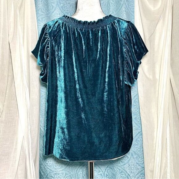 NWT Free People Terese Velvet Top in Turquoise - Picture 7 of 7